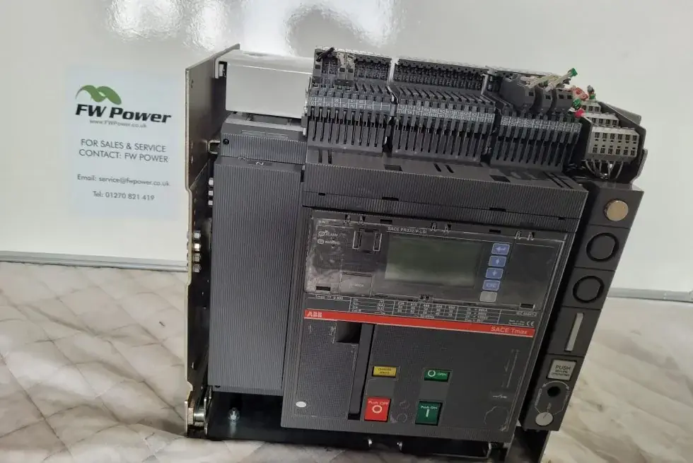 800 Amp ABB Air Circuit Breaker