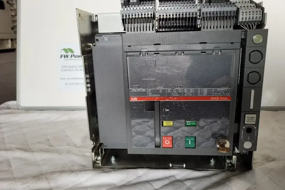 1000 Amp ABB Air Circuit Breaker